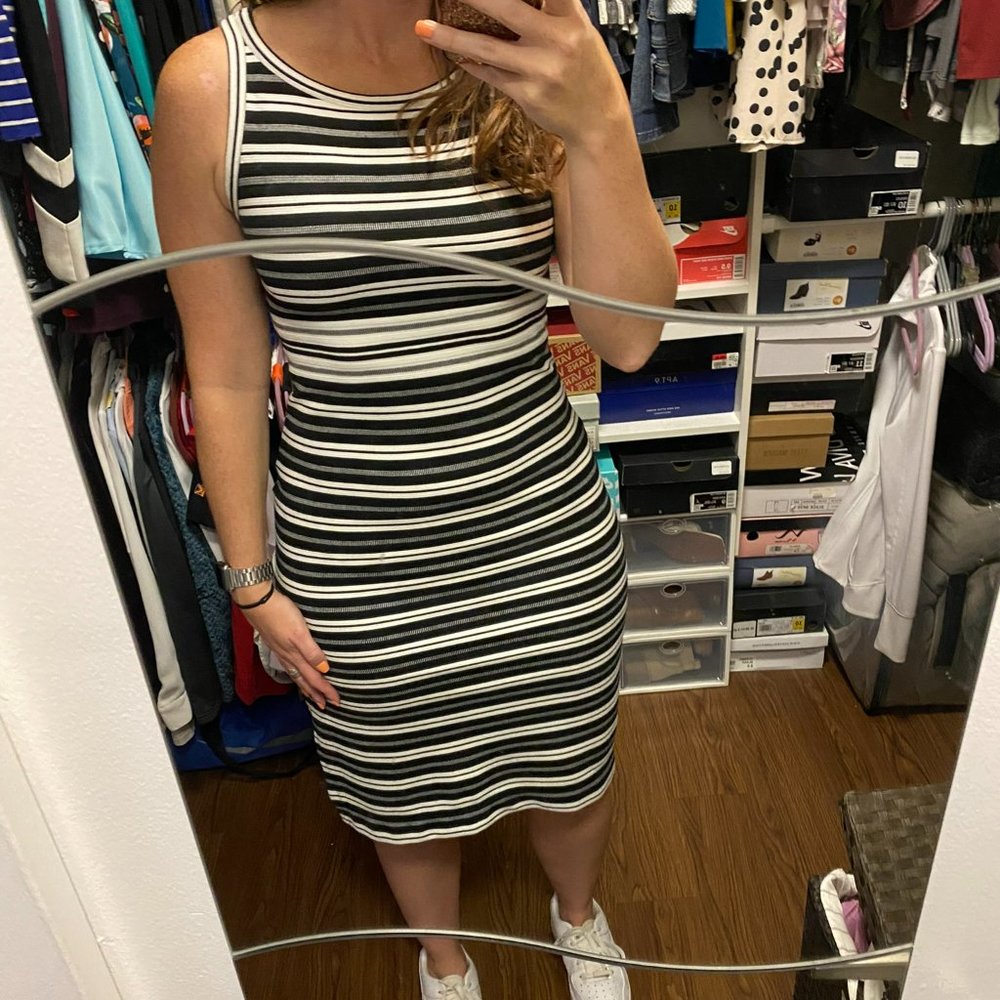 Striped Dress Knee Length with Slit Black & White Max Studio Size Small Sundress